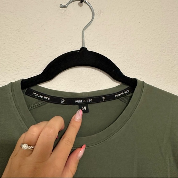 Public Rec Go To Crew T Shirt Short Sleeves Size Medium Men’s Army Green Color - Picture 7 of 8